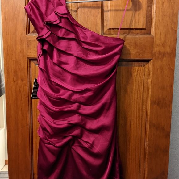 Express Satin One-Shoulder Ruched Mini Dress Size 10 - Picture 1 of 2
